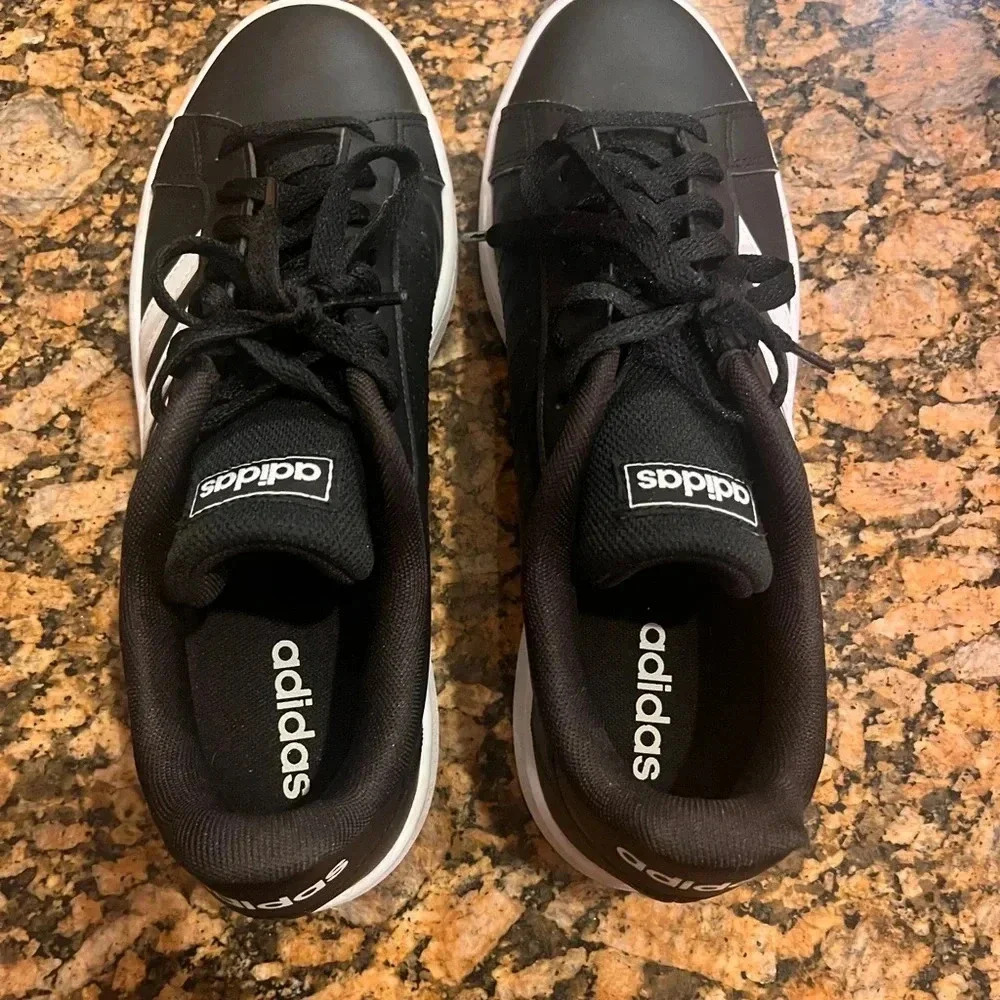 Blk Adidas Shoes - Picture 11 of 14